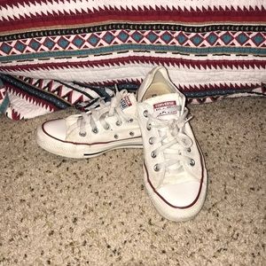Low Top White Converse All Stars